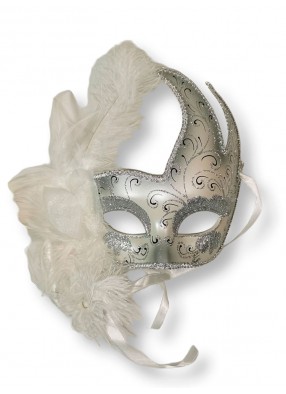 Белая венецианская маска с пером
