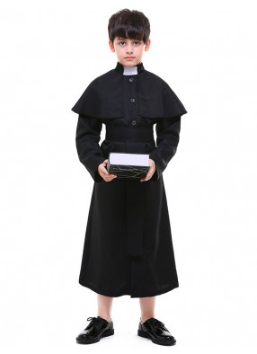 Десткий костюм священника