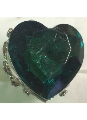Кольцо в форме зеленого сердца 
