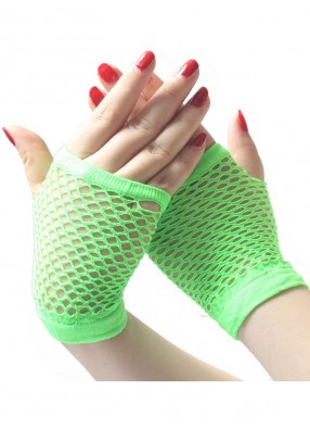 Короткие зеленые перчатки в сетку без пальцев