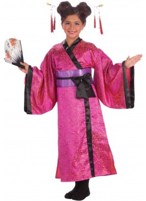 Костюм девочки в розовом кимоно