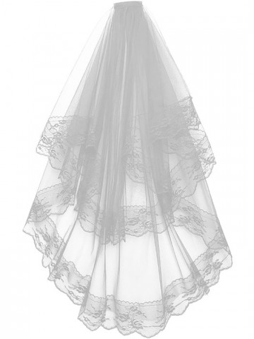 Белая кружевная фата невесты на заколке 75 см