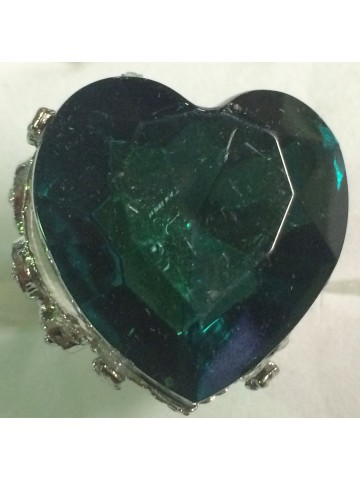 Кольцо в форме зеленого сердца 