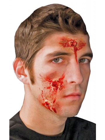 Кровавые раны на лицо
