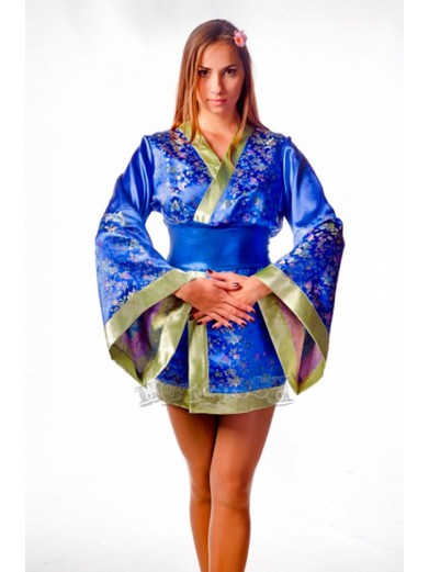 Костюм гейши в кимоно