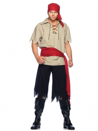 Костюм пирата с красным поясом
