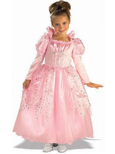 Розовое платье милой принцессы