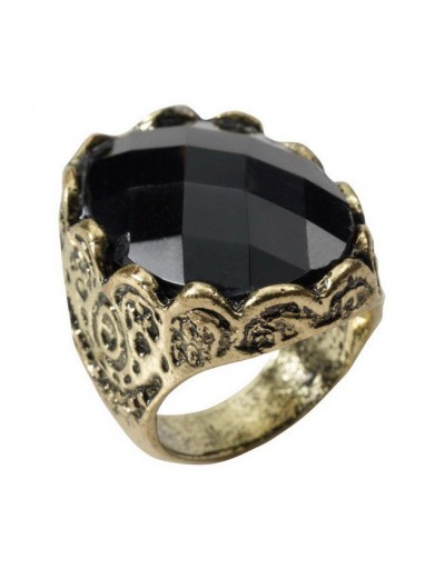 Старинное кольцо с черным камнем