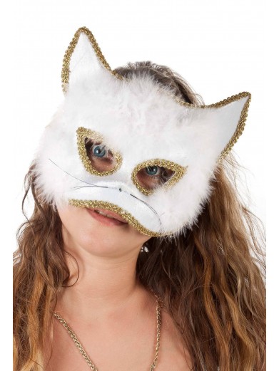 Венецианская маска пушистой кошки