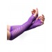 Длинные фиолетовые перчатки в сетку без пальцев