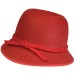 Красная шляпка в стиле 20-х